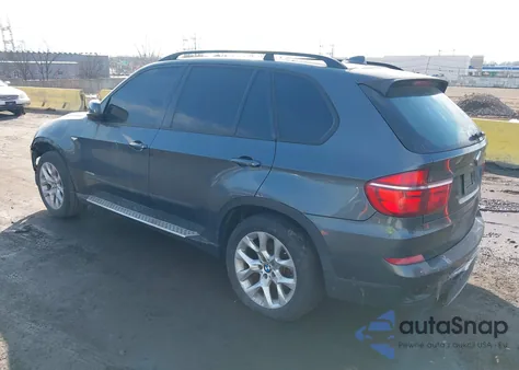 2011 BMW X5 xDrive35I/xDrive35I Premium/xDrive35I Sport Activity z USA, uszkodzony, nr VIN 5UXZV4C53BL400349